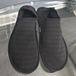 Black Slip-On Women's Water Shoes. Size 38/39